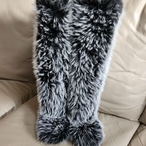 Azalea Wang Tundra Over The Knee Gray Racoon Faux Fur Boots Size 8 Preowned
